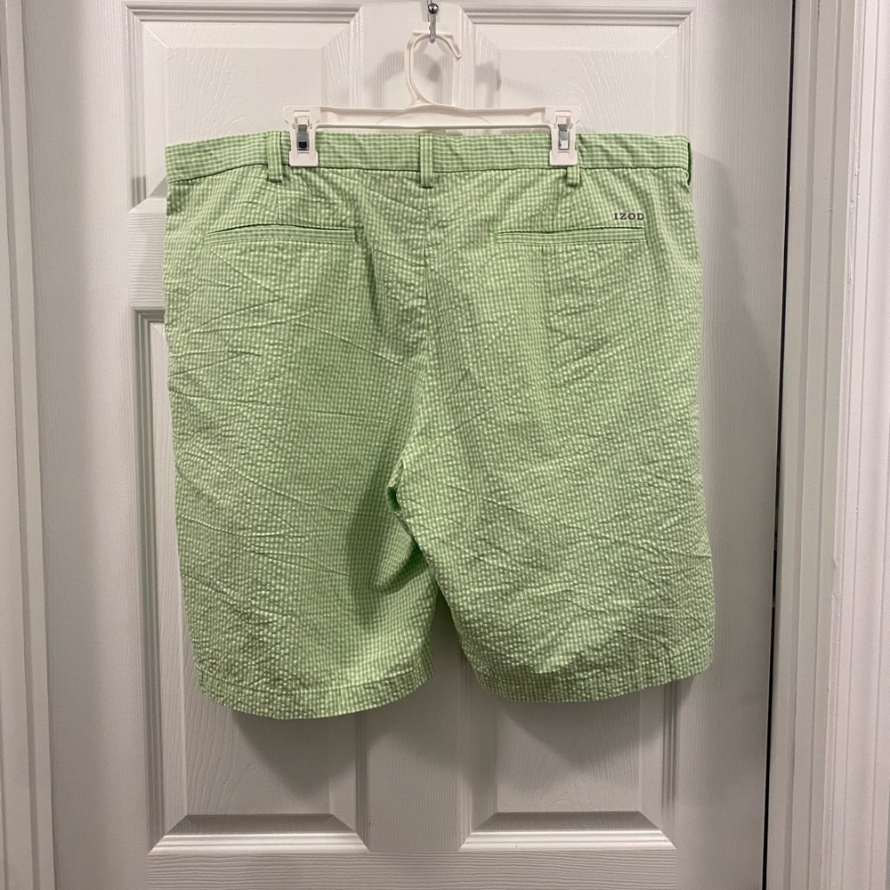 Men's IZOD Green Checkered Golf Shorts size 42 - Picture 4 of 8